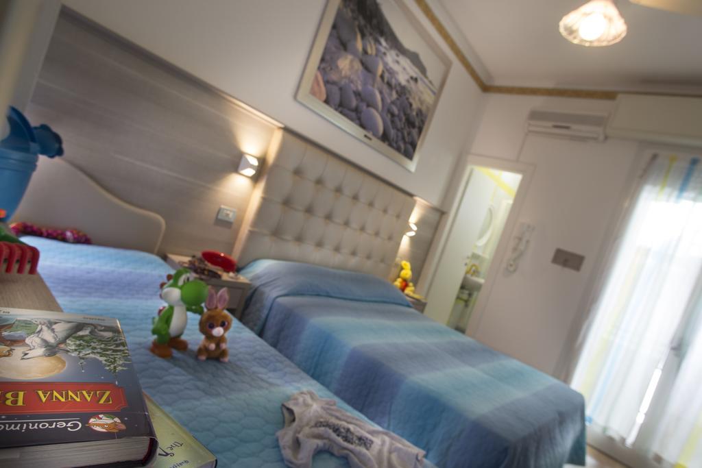 Hotel Titanus Bellaria-Igea Marina Extérieur photo