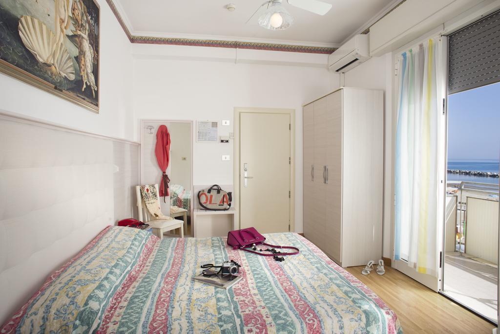 Hotel Titanus Bellaria-Igea Marina Extérieur photo