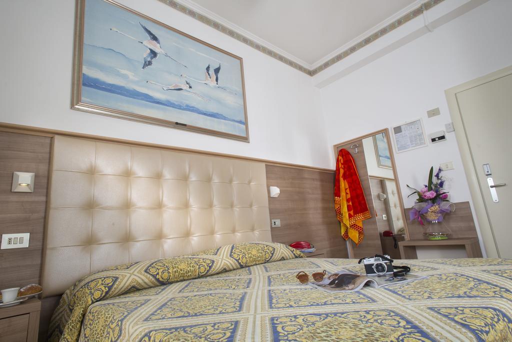 Hotel Titanus Bellaria-Igea Marina Extérieur photo
