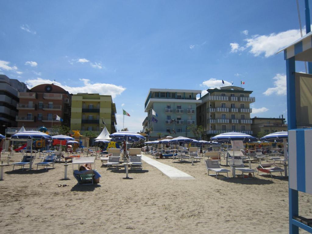 Hotel Titanus Bellaria-Igea Marina Extérieur photo