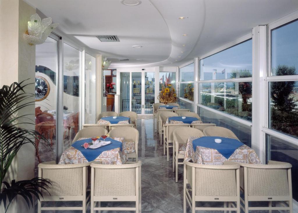 Hotel Titanus Bellaria-Igea Marina Extérieur photo